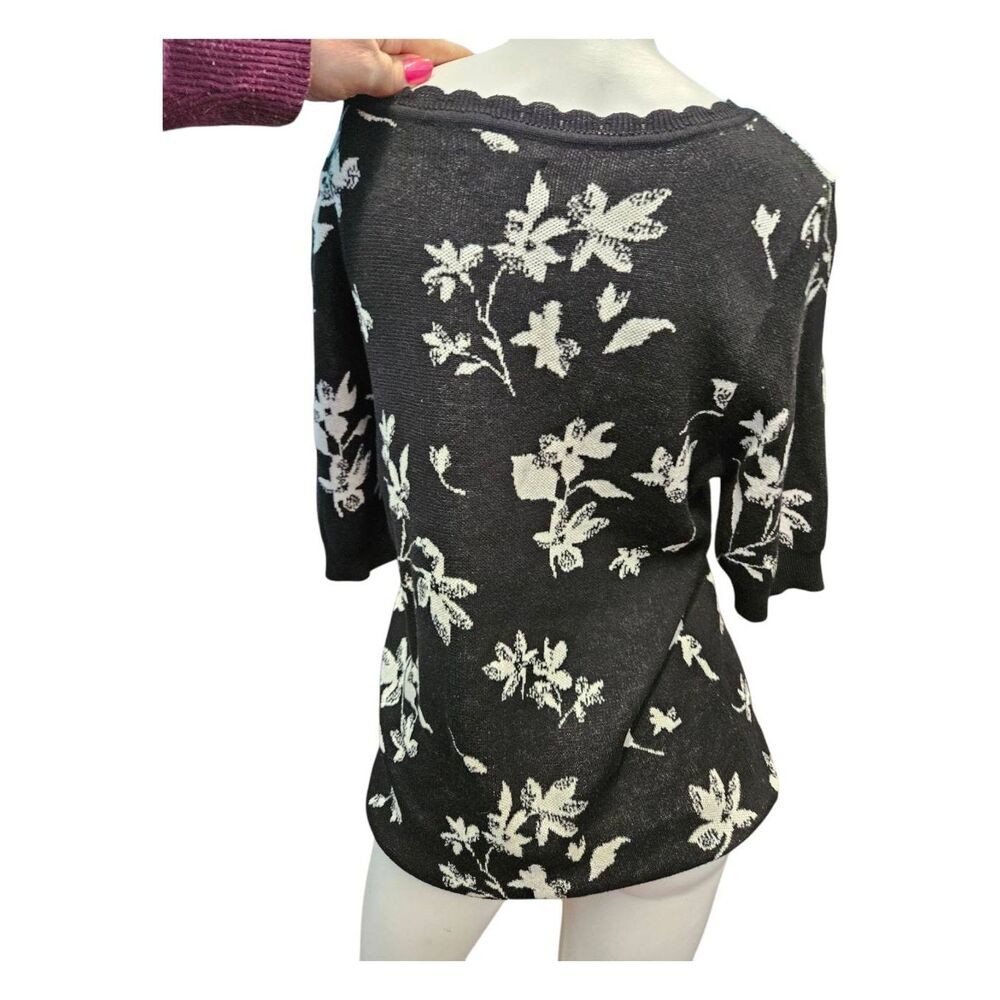 Croft & Barrow Black Floral Short Sleeve Sweater Womens Medium - Picture 4 of 8